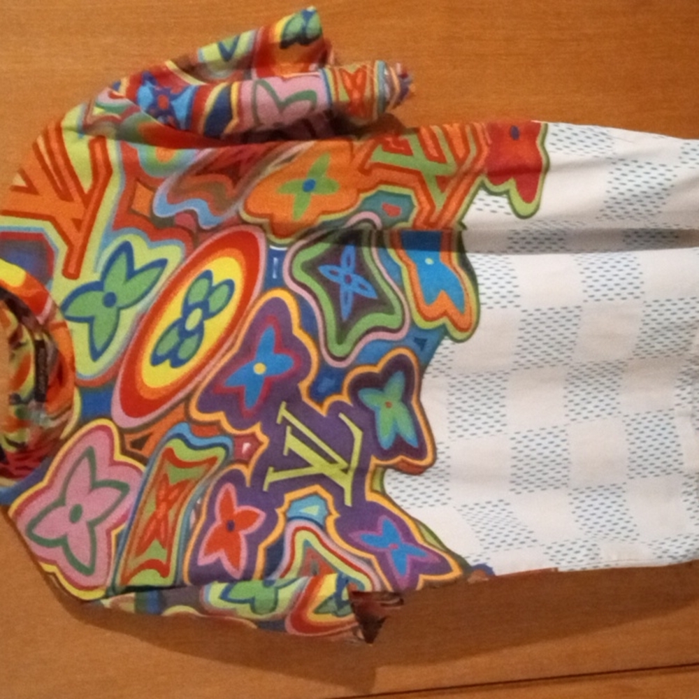 Louise Vuitton t shirt